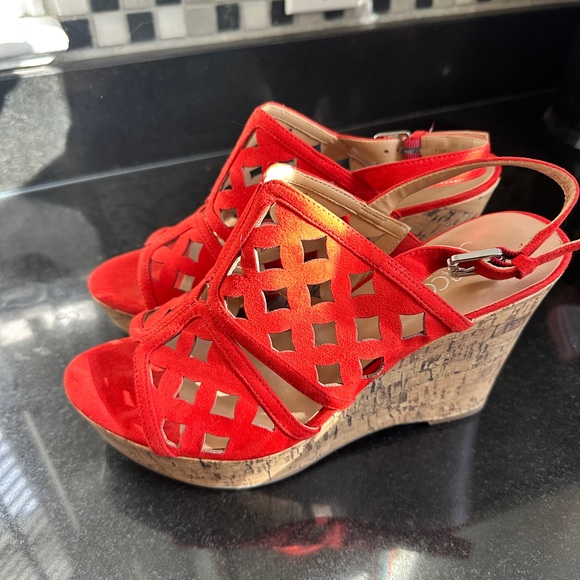 Franco Sarto Red Cutout Wedge Sandals - Picture 3 of 6